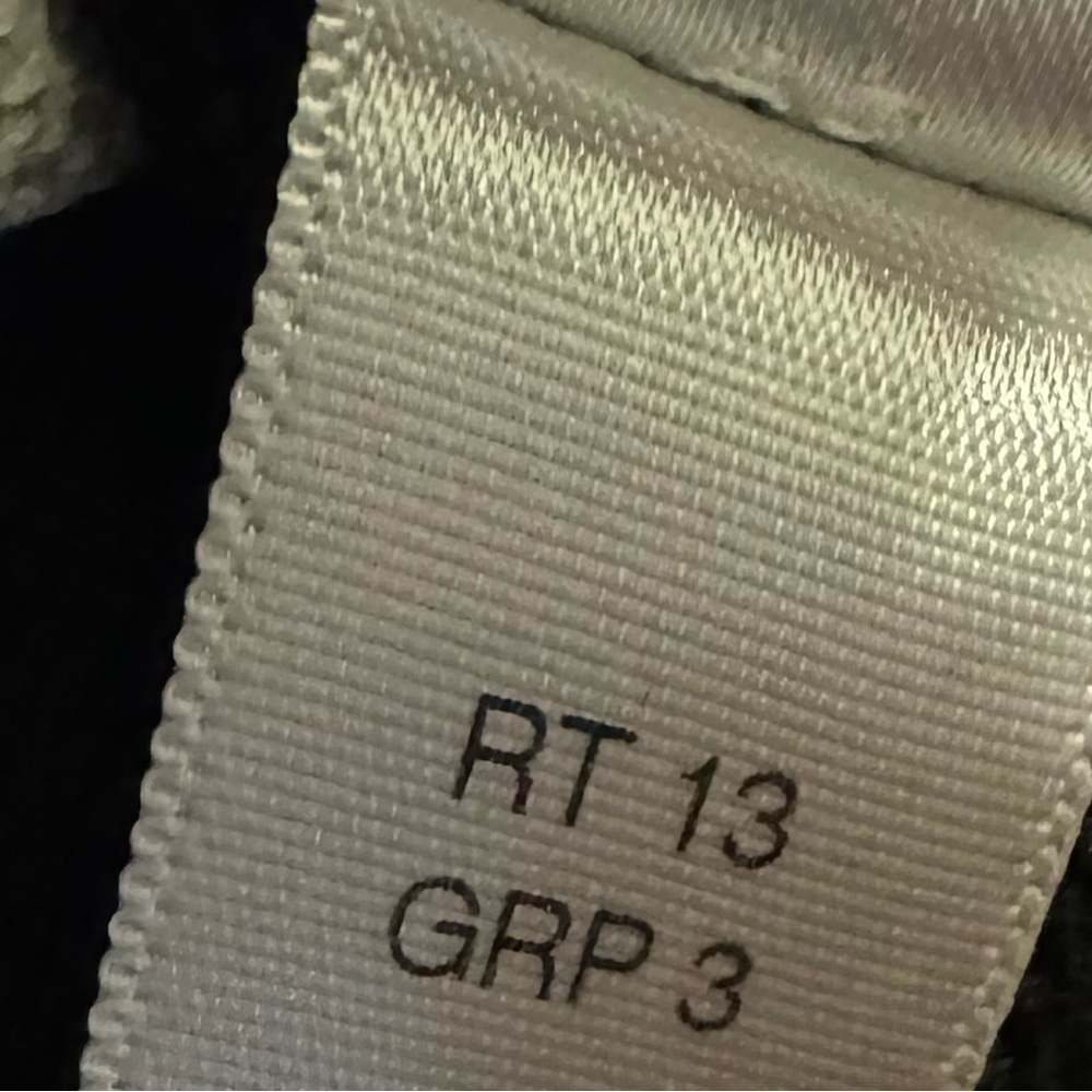 St. John Yellow Label Black Knit Sweater 3/4 Sleeve Sz P or 2 - Picture 7 of 10